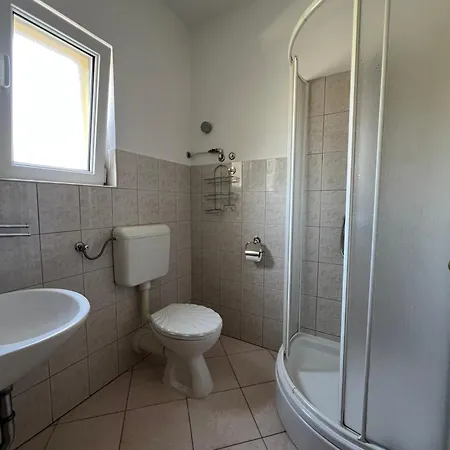 Sunce Economy With Kitchenette * Grebaštica